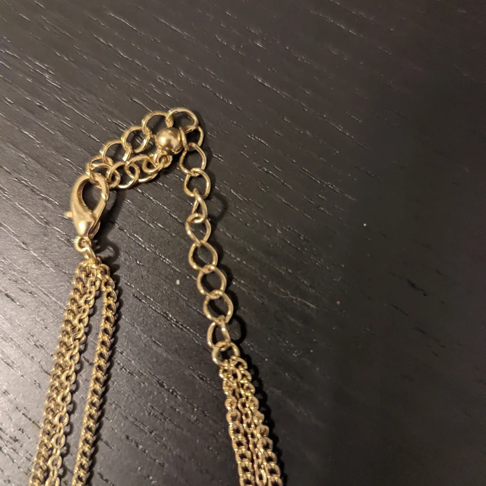 Necklace - Picture 2 of 3